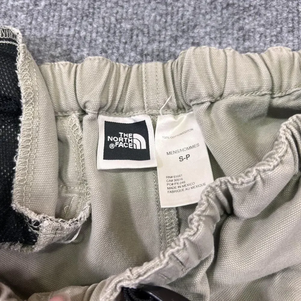 The North Face Shorts Men Small Beige Chino Cotton Elastic Waist Belted 8 Inseam